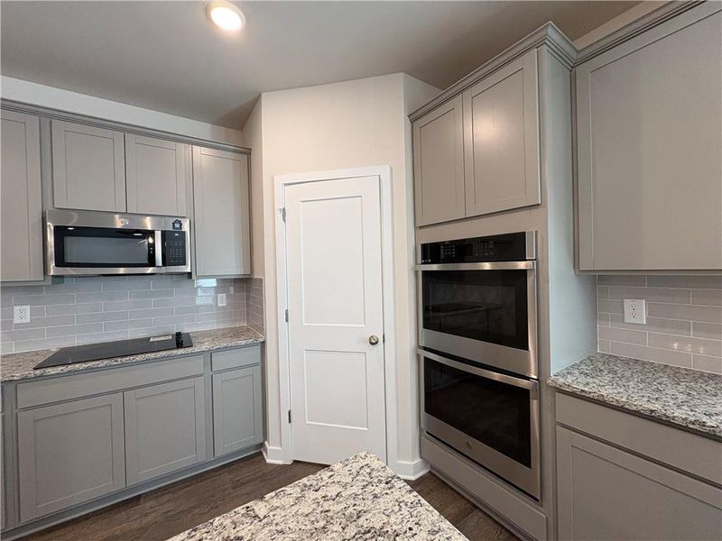 Furnished interior view inside a new home in Southern Hills, McDonough (Image 10).