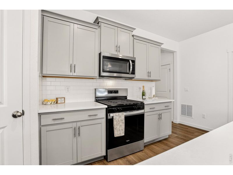 Furnished interior view inside a new home in , Severance (Image 31).