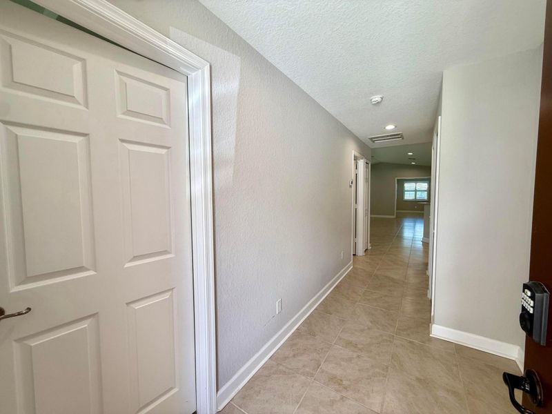 Spacious Foyer & Closet spaces