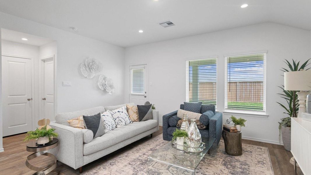 *All images, rooms measurements are approximate. All information, including pricing, is subject to change.