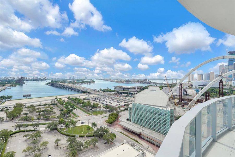 Condo located in Miami, FL showcasing its design and architecture (Image 28). Condo located in Miami, FL showcasing its design and architecture (Image 28).
