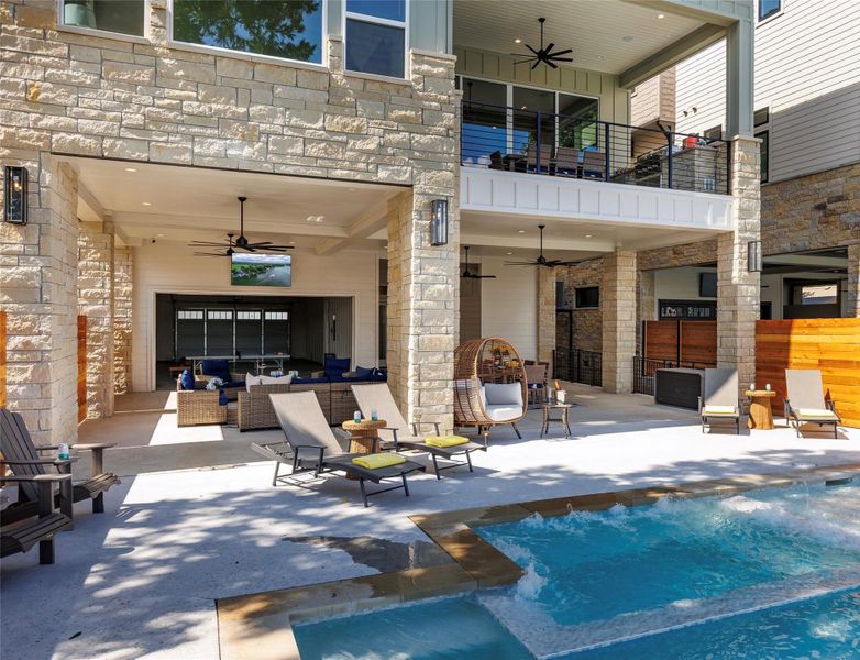 65" Samsung Smart TV | Propane Fire Pit | Patio Seating Set | 8 Sun Loungers | Table for 8 people | Ping Pong Table. 65" Samsung Smart TV | Propane Fire Pit | Patio Seating Set | 8 Sun Loungers | Table for 8 people | Ping Pong Table.