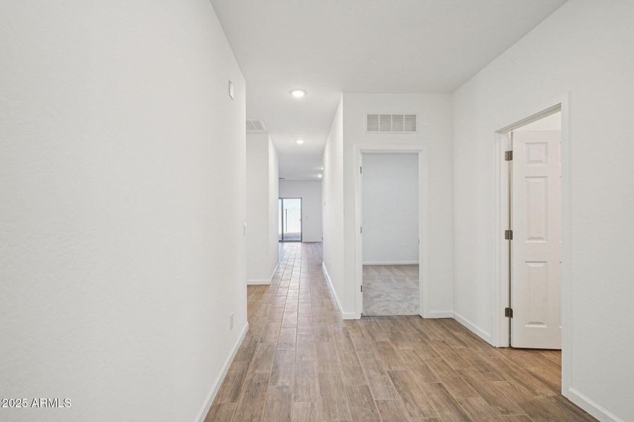 12-web-or-mls-W Moeller Rd-S2111-012