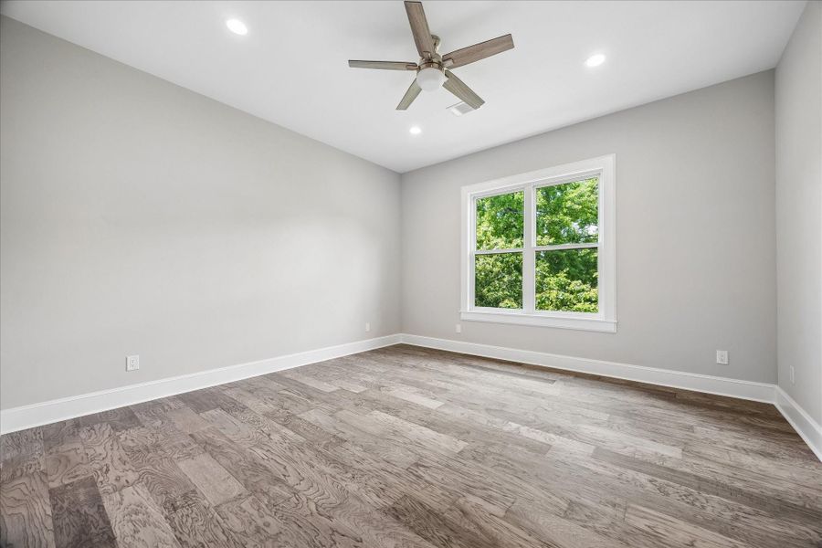 Spacious, unfurnished interior of a new home in , Houston (Image 39).