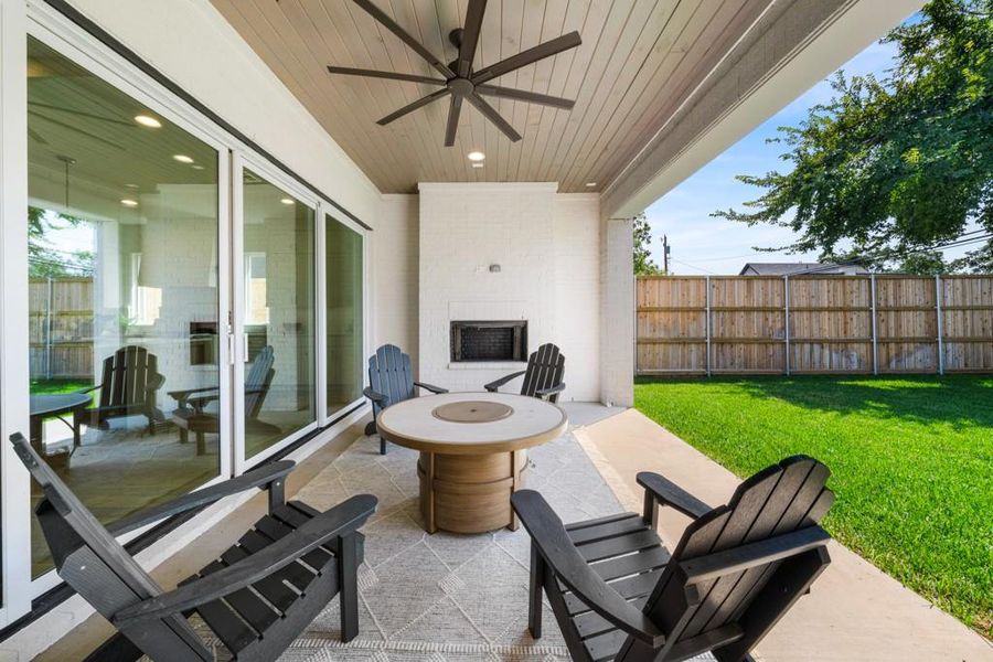 Furnished interior view inside a new home in , Dallas (Image 3).