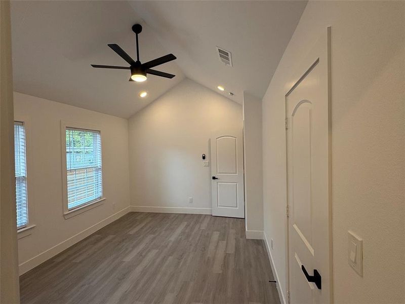 Spacious, unfurnished interior of a new home in , Cooper (Image 13).