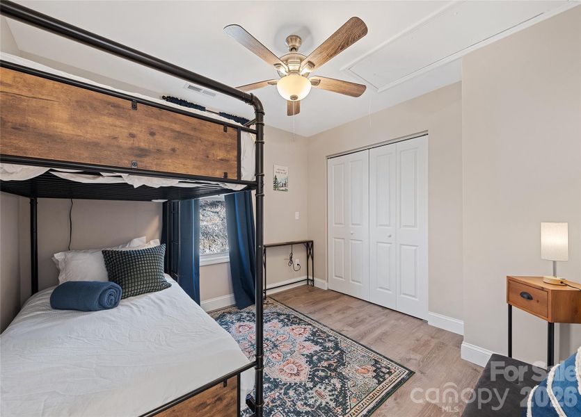 Secondary Bedroom Secondary Bedroom