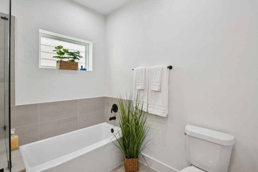 Image 7 of a home in . Image 7 of a home in .