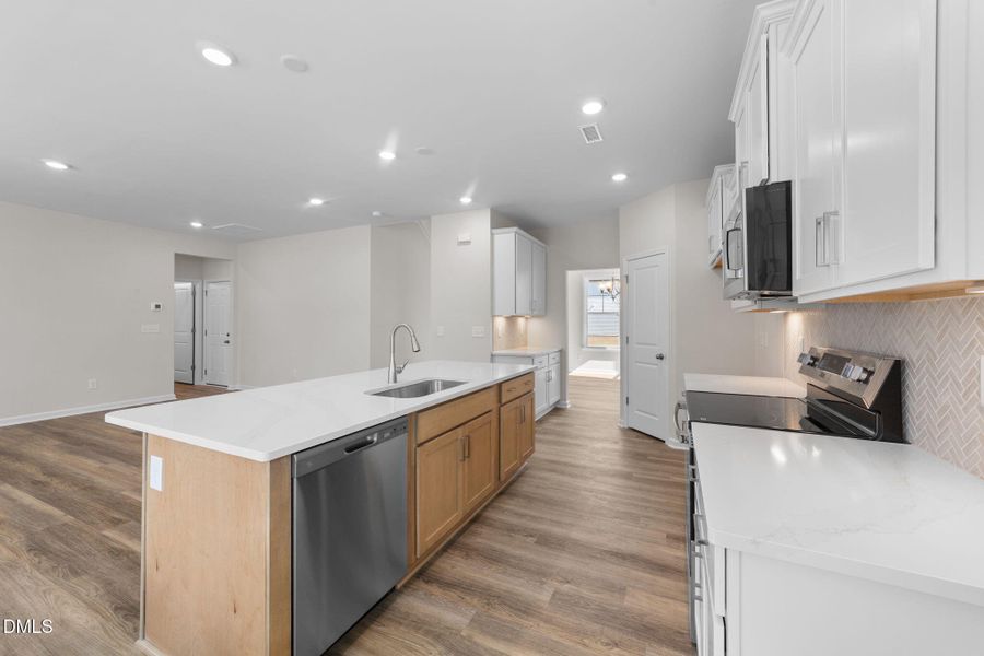 25-web-or-mls-VB4A6129