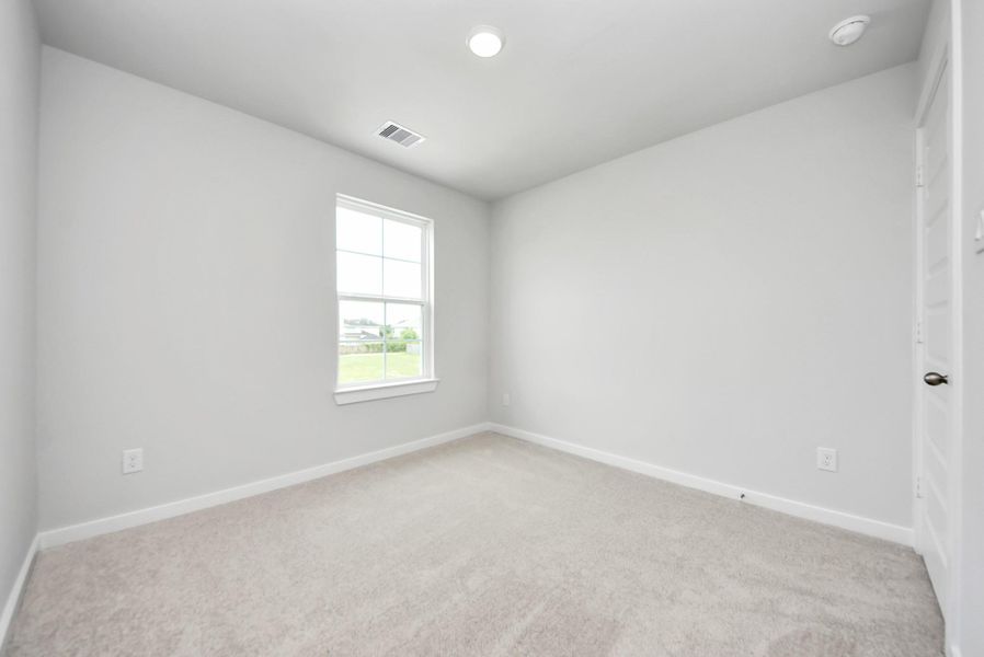 Spacious, unfurnished interior of a new home in The Villages at WestPointe, Dayton (Image 28).