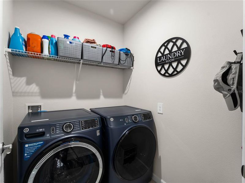 Close-up of interior finishes inside a home in , Port Charlotte (Image 20).