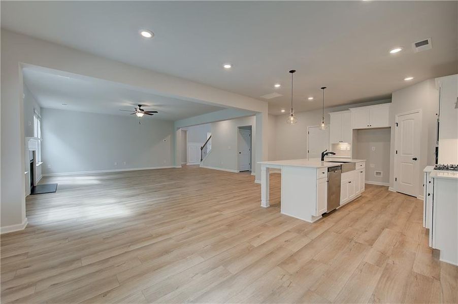 Spacious, unfurnished interior of a new home in Kingston, Locust Grove (Image 25). Spacious, unfurnished interior of a new home in Kingston, Locust Grove (Image 25).