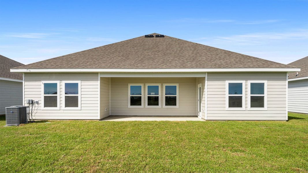 Exterior details and patio area of a home in Hodges Bayou Plantation, Panama City (Image 20). Exterior details and patio area of a home in Hodges Bayou Plantation, Panama City (Image 20).