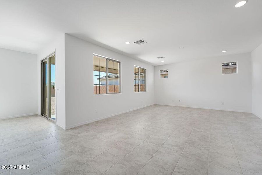 10835 E TILLMAN Avenue -Ready Now! 10835 E TILLMAN Avenue -Ready Now!