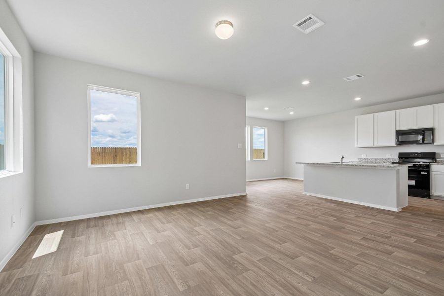 Spacious, unfurnished interior of a new home in Cascade, Liberty Hill (Image 17). Spacious, unfurnished interior of a new home in Cascade, Liberty Hill (Image 17).