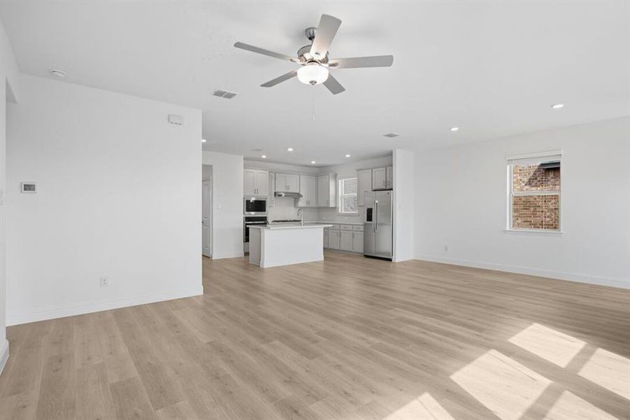 1421 Zapateado Way ~ Ready Now 1421 Zapateado Way ~ Ready Now