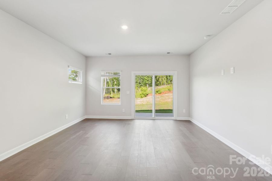 Photo is not of the actual home but is an inspirational photo of builder’s model home and may depict options, furnishings, and/or decorator features that are not included. Photo is not of the actual home but is an inspirational photo of builder’s model home and may depict options, furnishings, and/or decorator features that are not included.