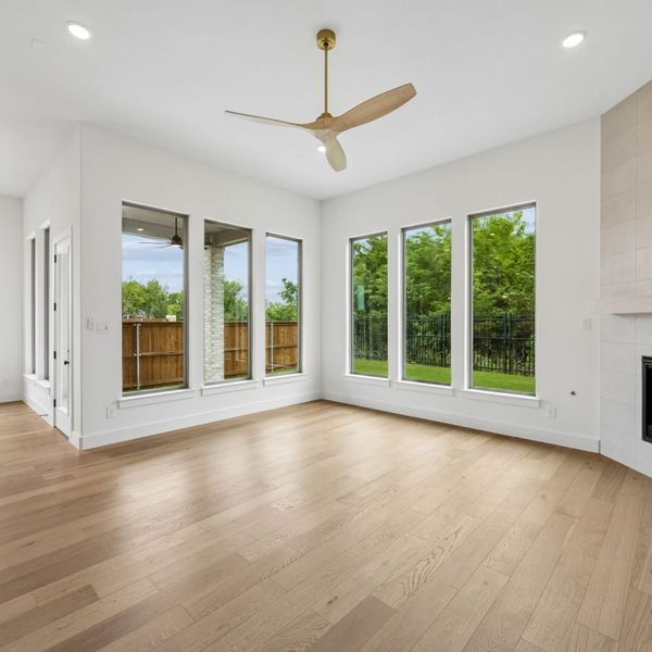 Spacious, unfurnished interior of a new home in The Parks at Wilson Creek, Celina (Image 63). Spacious, unfurnished interior of a new home in The Parks at Wilson Creek, Celina (Image 63).
