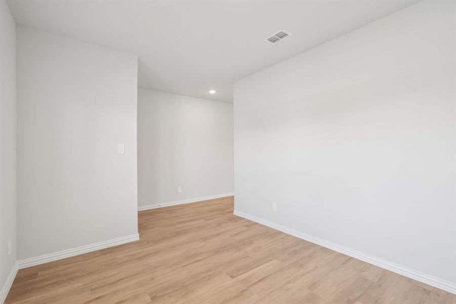 Spacious, unfurnished interior of a new home in River Ridge, Crandall (Image 29). Spacious, unfurnished interior of a new home in River Ridge, Crandall (Image 29).