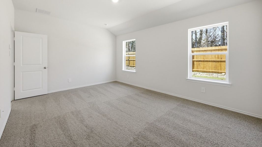 Representative unfurnished interior of a home built from the Clarke by D.R. Horton in Sweetwater Springs, Sherman (Image 16).