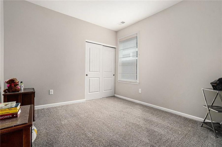 Spacious, unfurnished interior of a new home in , Dallas (Image 21).