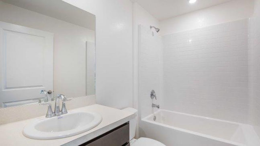 Model home - actual features may vary. Model home - actual features may vary.