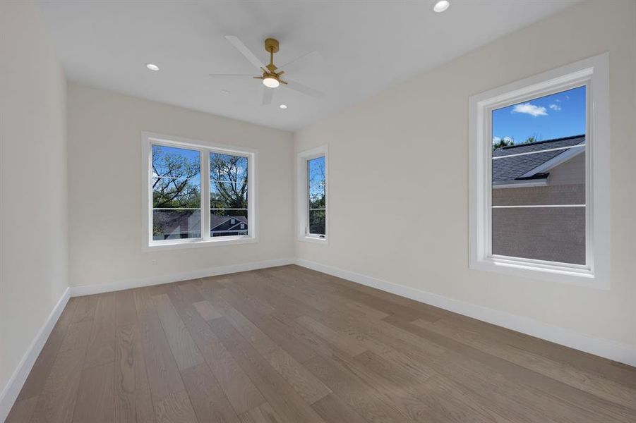 Spacious, unfurnished interior of a new home in , Dallas (Image 21).