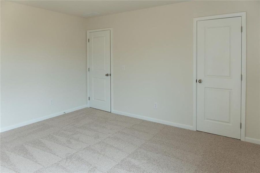 Spacious, unfurnished interior of a new home in , Jefferson (Image 7).