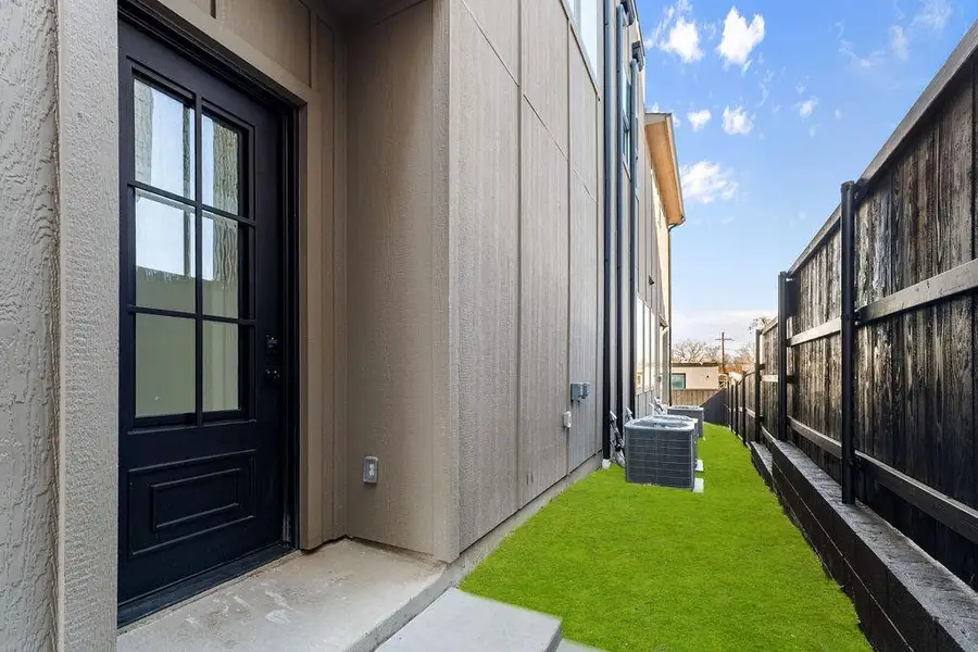 Exterior details and patio area of a home in , Dallas (Image 3).
