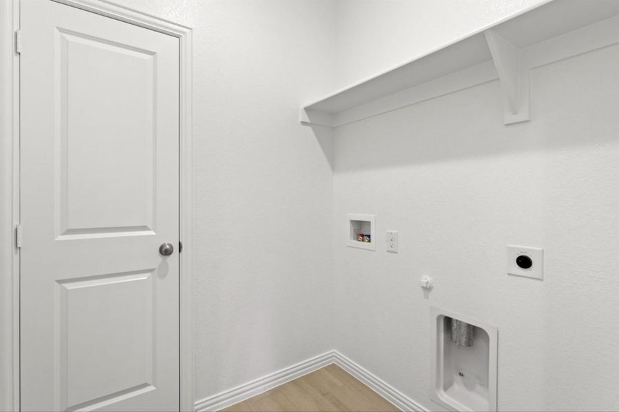 Representative unfurnished interior of a home built from the Rosewood Colony At Pinehurst Signature by Brohn Homes in Colony at Pinehurst, Pinehurst (Image 29).