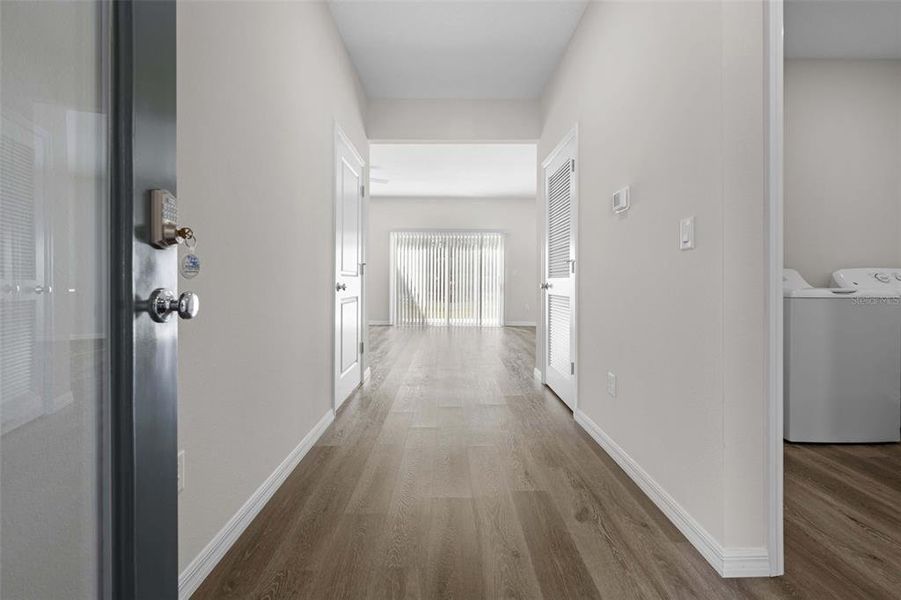 Spacious, unfurnished interior of a new home in , Weeki Wachee (Image 17).