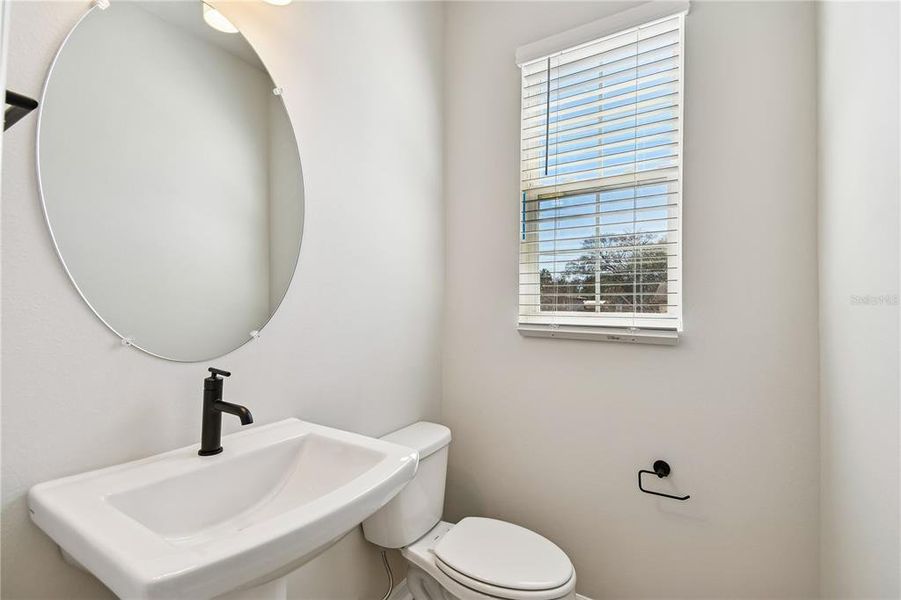 Furnished interior view inside a new home in , Orlando (Image 6).