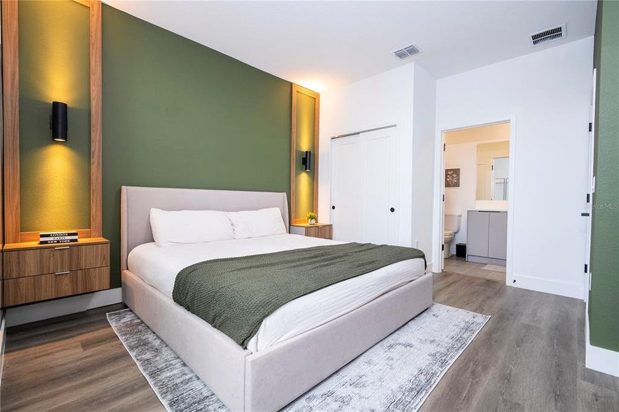 Furnished interior view inside a new home in , Kissimmee (Image 30).