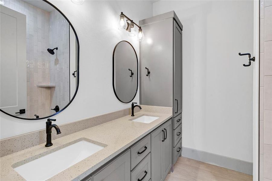 Furnished interior view inside a new home in , Tolar (Image 18).