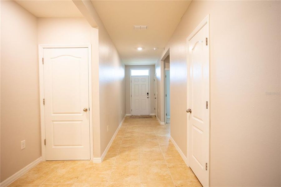 Spacious, unfurnished interior of a new home in Harmony West, St. Cloud (Image 24).