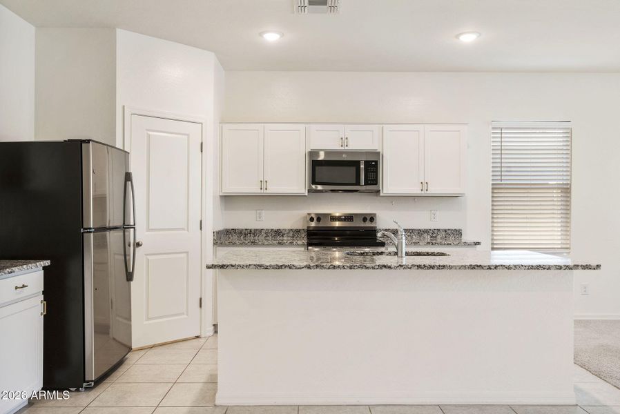 20-web-or-mls-_DSC3022 20-web-or-mls-_DSC3022