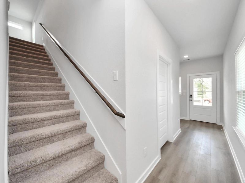 Spacious, unfurnished interior of a new home in Caney Creek Place, Conroe (Image 21).