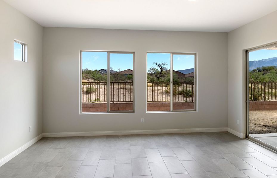 Spacious, unfurnished interior of a new home in Vistoso Canyon Estates, Oro Valley (Image 20).