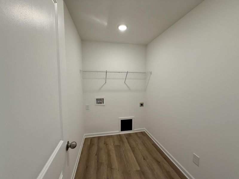 Spacious, unfurnished interior of a new home in Bellevue Townhomes, Greenville (Image 12).
