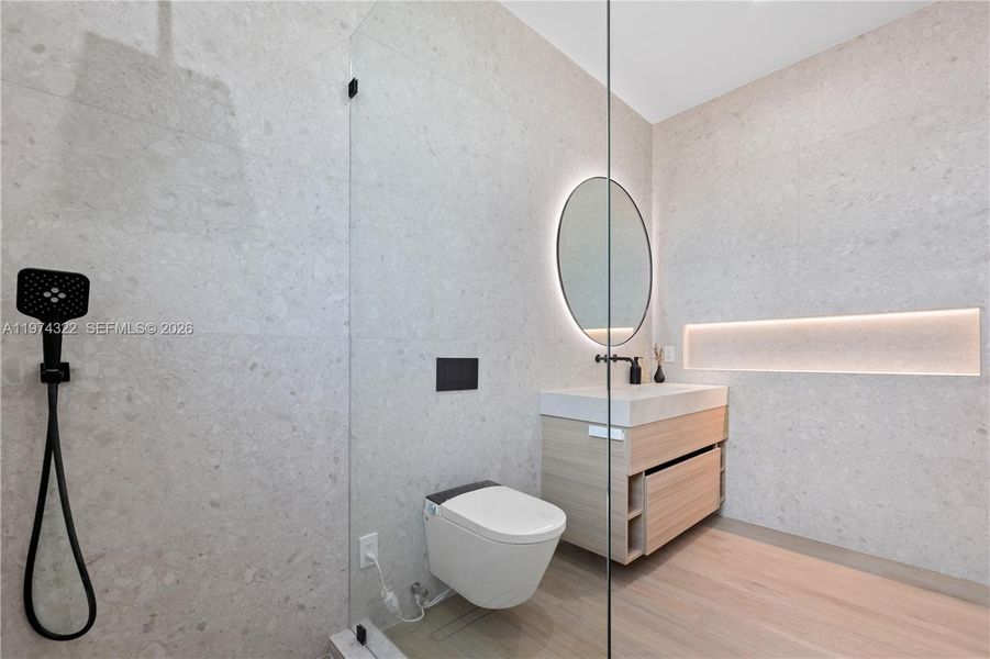 Furnished interior view inside a new home in , Fort Lauderdale (Image 41).