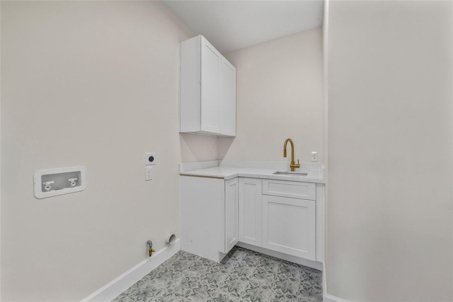 Furnished interior view inside a new home in , Houston (Image 16).