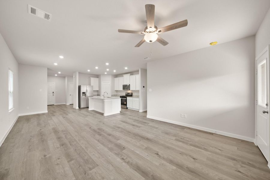 Spacious, unfurnished interior of a new home in Lexington Heights, Willis (Image 18). Spacious, unfurnished interior of a new home in Lexington Heights, Willis (Image 18).