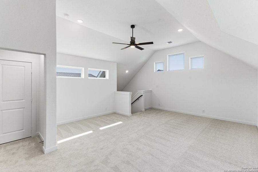 Spacious, unfurnished interior of a new home in The Crossvine – Garden Homes, Schertz (Image 25). Spacious, unfurnished interior of a new home in The Crossvine – Garden Homes, Schertz (Image 25).