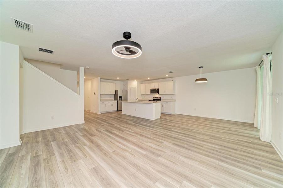 Spacious, unfurnished interior of a new home in Oakfield Lakes, Parrish (Image 29). Spacious, unfurnished interior of a new home in Oakfield Lakes, Parrish (Image 29).