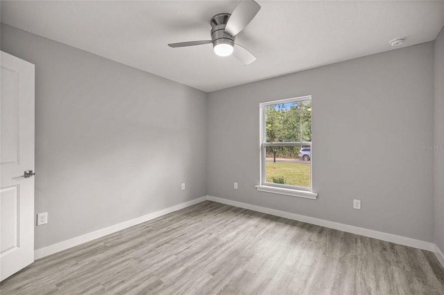 Spacious, unfurnished interior of a new home in , Ocala (Image 21).
