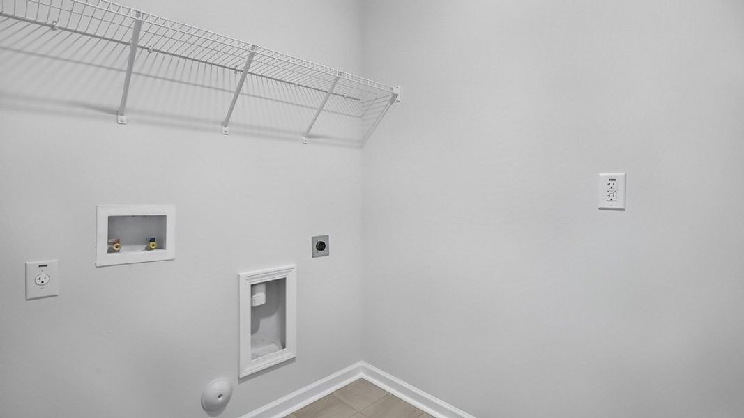 Spacious, unfurnished interior of a new home in The Landing at Summerhaven, Mebane (Image 22).