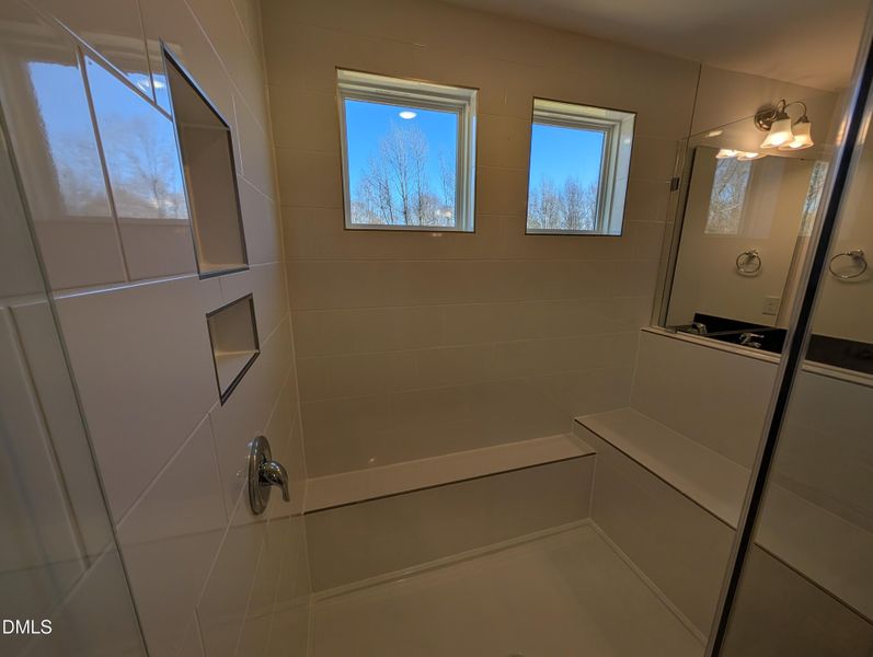 PXL_20251219_181121060.MP