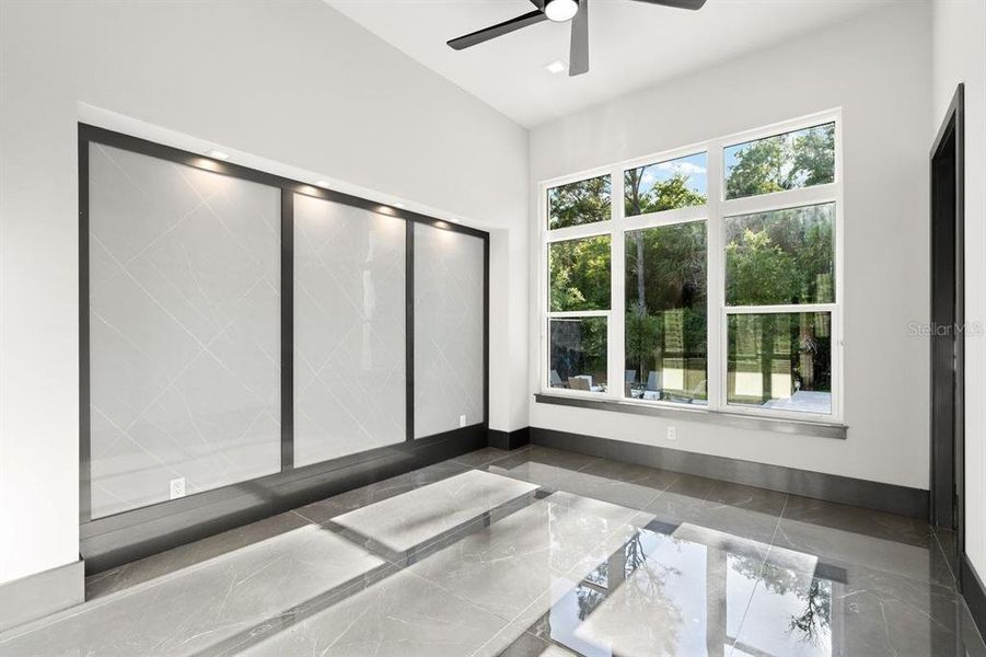 Image 81 of a home in .