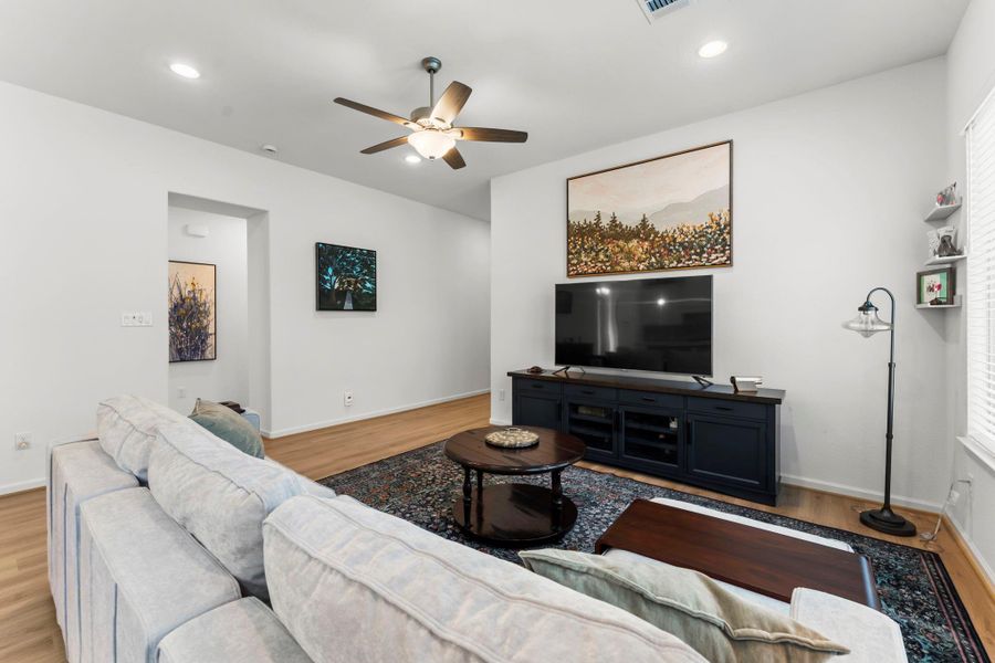 Furnished interior view inside a new home in Woodforest 40', Montgomery (Image 19).