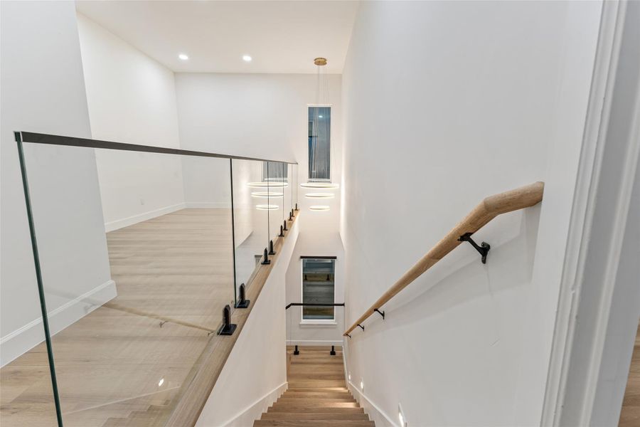 Spacious, unfurnished interior of a new home in , Houston (Image 17).